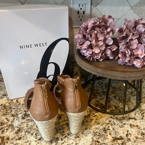 Nine West Wedges Size 11 - Picture 4 of 7